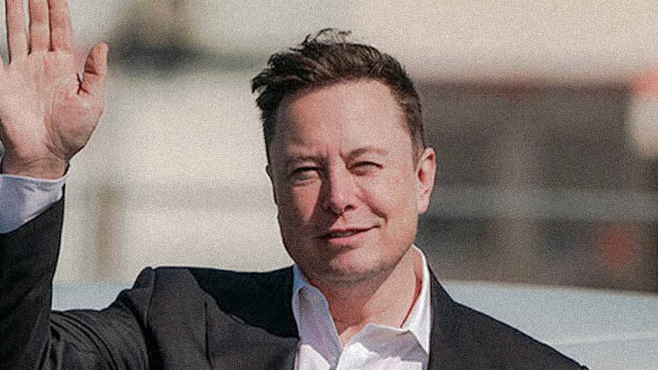 Why is Elon Musk a weird CEO?