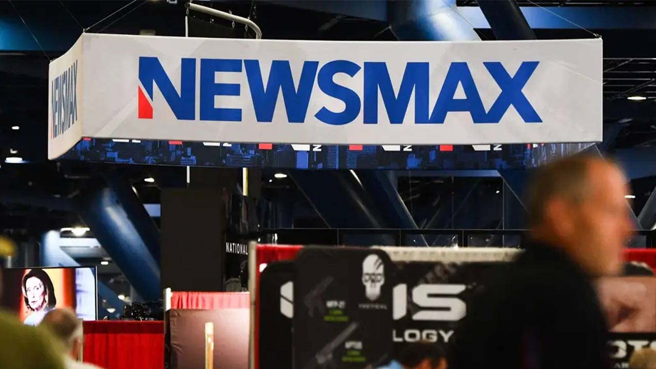 Elon Musk’s Surprising Bid to Own Newsmax: Dares DirecTV to Stand in His Way
